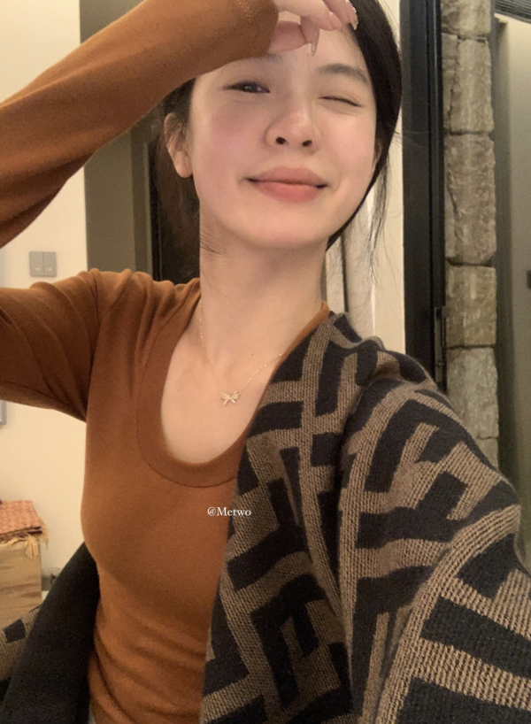 現貨 火爐瘦瘦Tee（多色囤）簡約日常百搭加厚抓絨U領打底衫