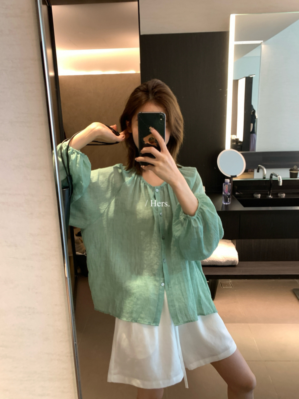 秋上新！現貨+預購 超美色系可選透氣舒服日系小衫